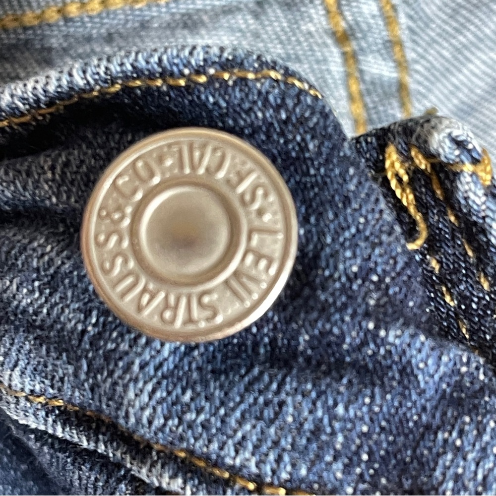 LEVIS 724 HIGH RISE STRAIGHT Jeans zipper and Button Closure Medium Wash - Picture 6 of 15